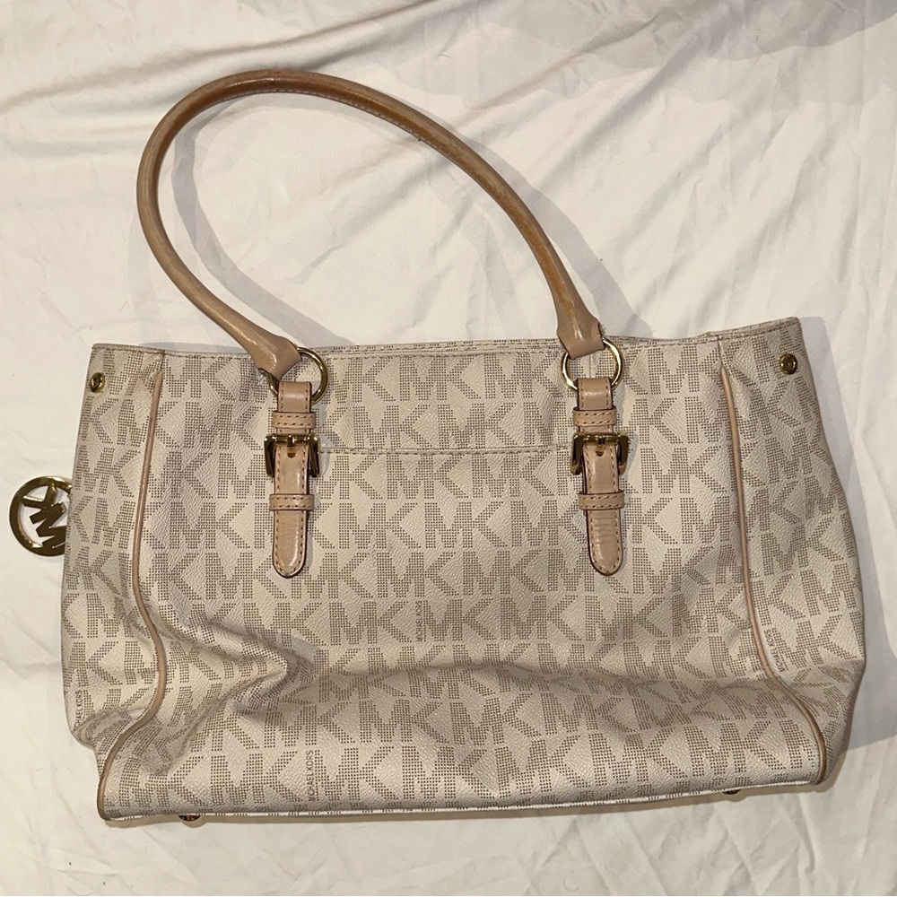 Michael Kors Monogram Vanilla - image 6